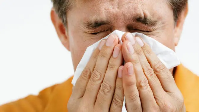 Best Homeopathic Doctor in Multan Homeopathic doctor examining a patient for allergy treatment in Multan